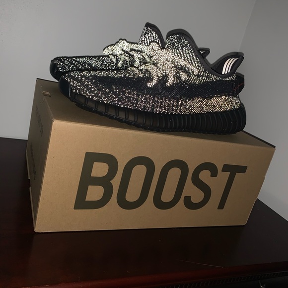 Yeezy 350 v2 ‘Black Reflective’